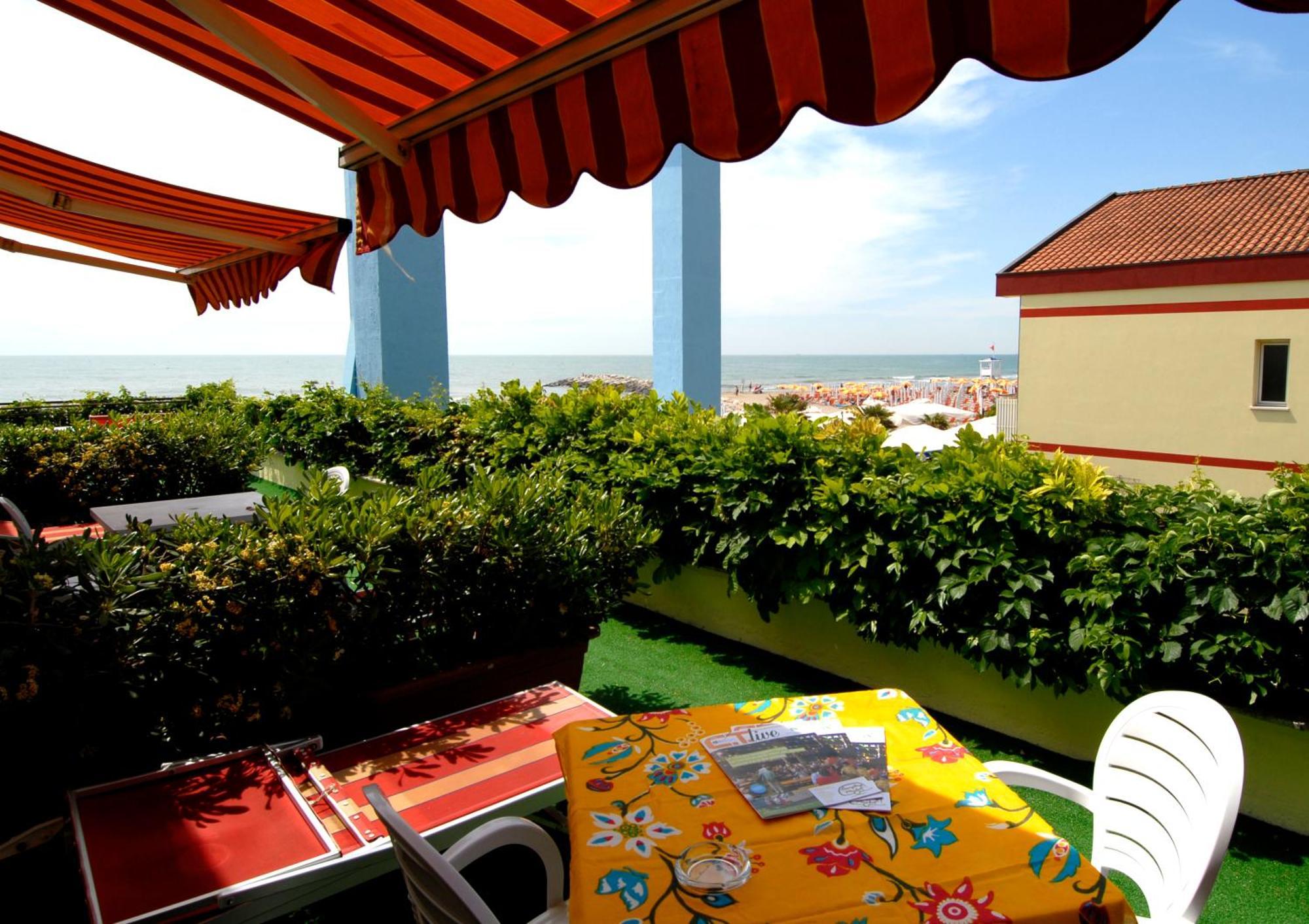 Hotel Righetto Fronte Mare Cavallino-Treporti Exteriör bild
