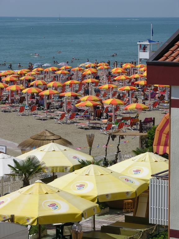 Hotel Righetto Fronte Mare Cavallino-Treporti Exteriör bild