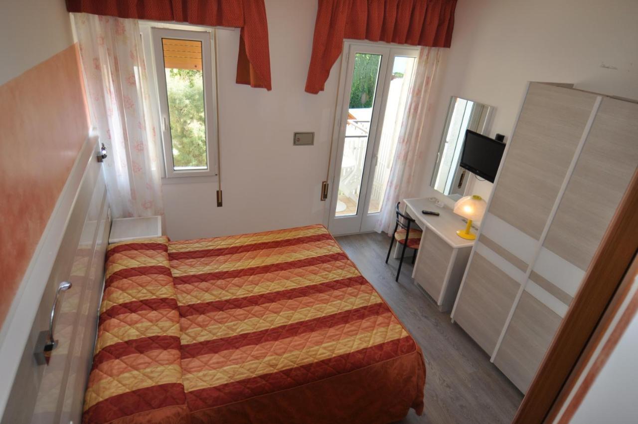 Hotel Righetto Fronte Mare Cavallino-Treporti Exteriör bild